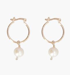 Ofertas de Candongas mini con perlas colgantes de Mercedes Salazar